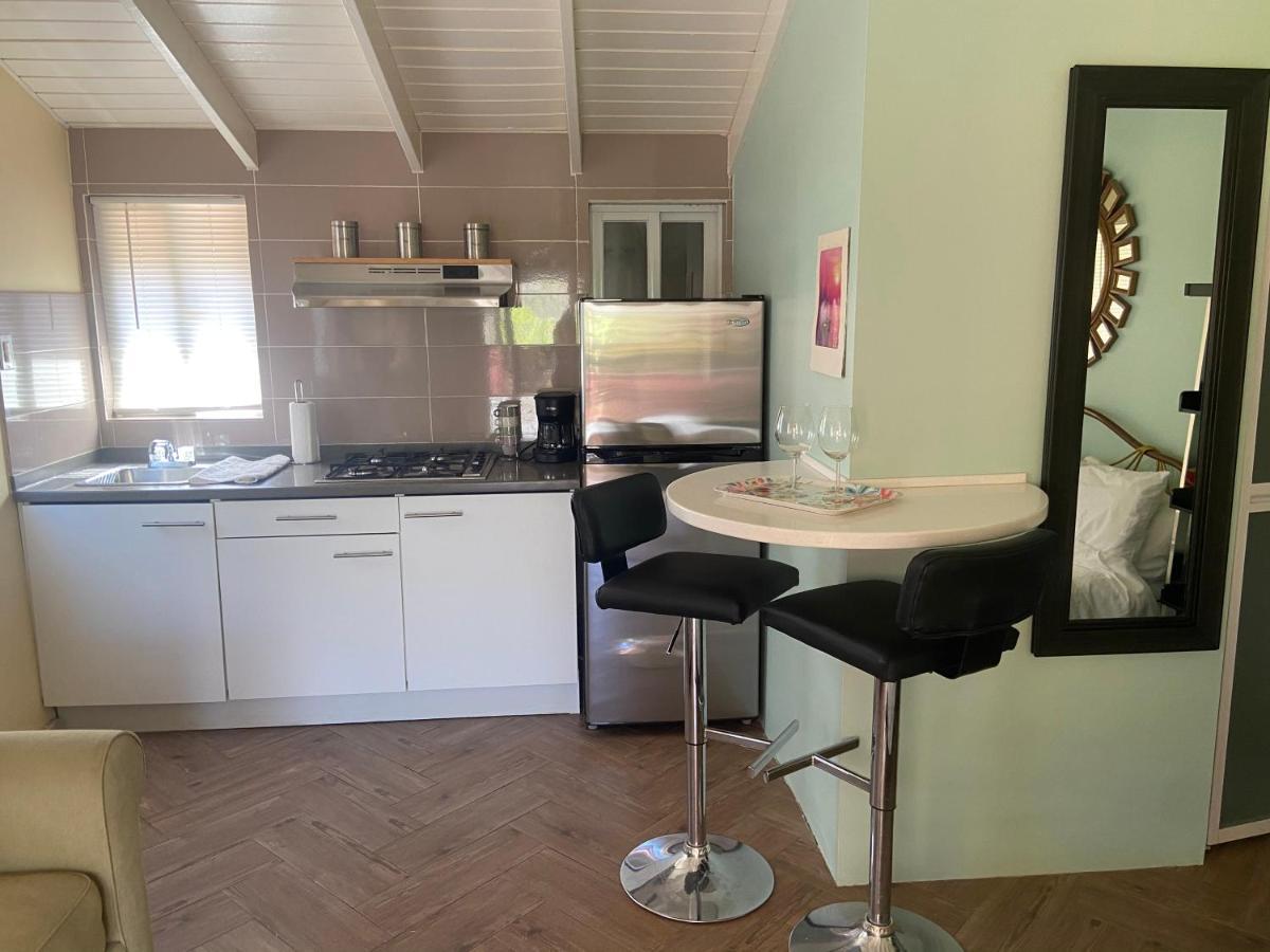 Cozy Studio With Private Spa Oranjestad Exterior foto
