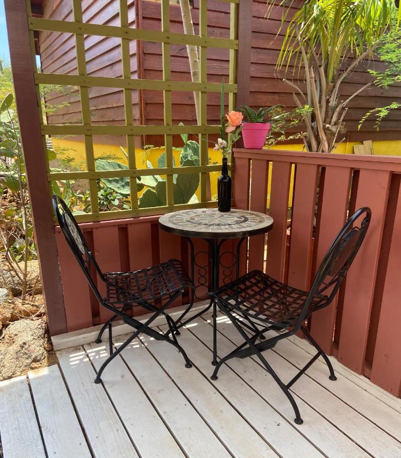 Cozy Studio With Private Spa Oranjestad Exterior foto