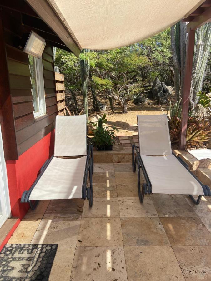 Cozy Studio With Private Spa Oranjestad Exterior foto