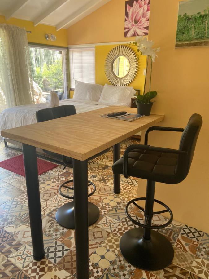 Cozy Studio With Private Spa Oranjestad Exterior foto